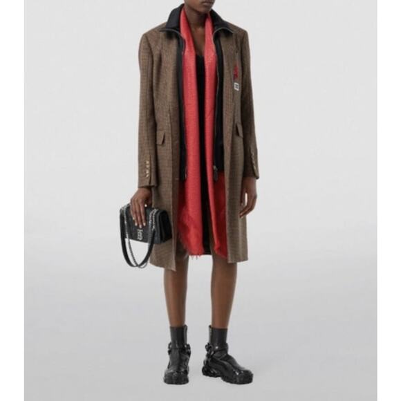 Burberry Monogram Metallic Red Large Square Scarf 140x140 cm NWT $550 - Picture 5 of 11